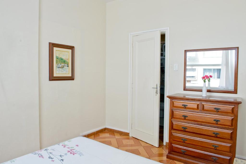  Copacabana Vista Lateral Mar