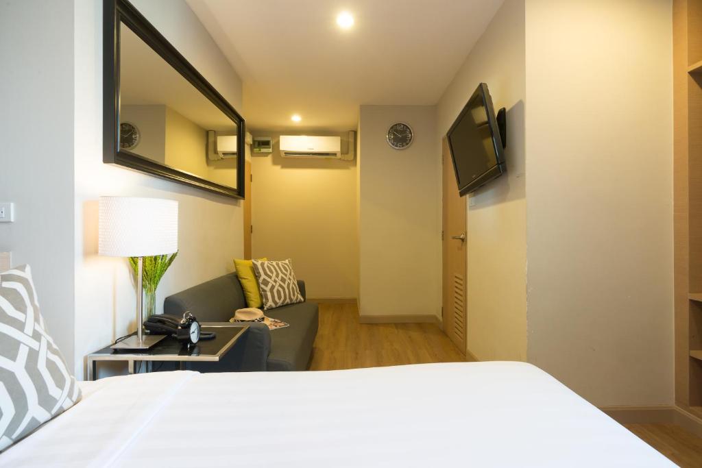 Asoke Residence Sukhumvit by UHG - Economy Room With One Queen Bed - Non-Smoking