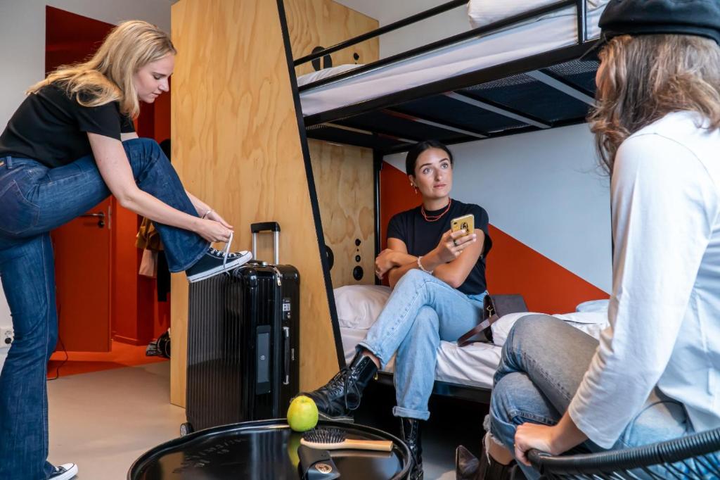 Via Amsterdam - Bed In 4-bed Vrouwelijke Slaapzaal