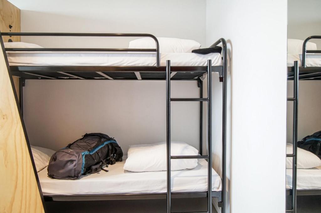 Palanda nebo palandy na pokoji v ubytování Via Amsterdam