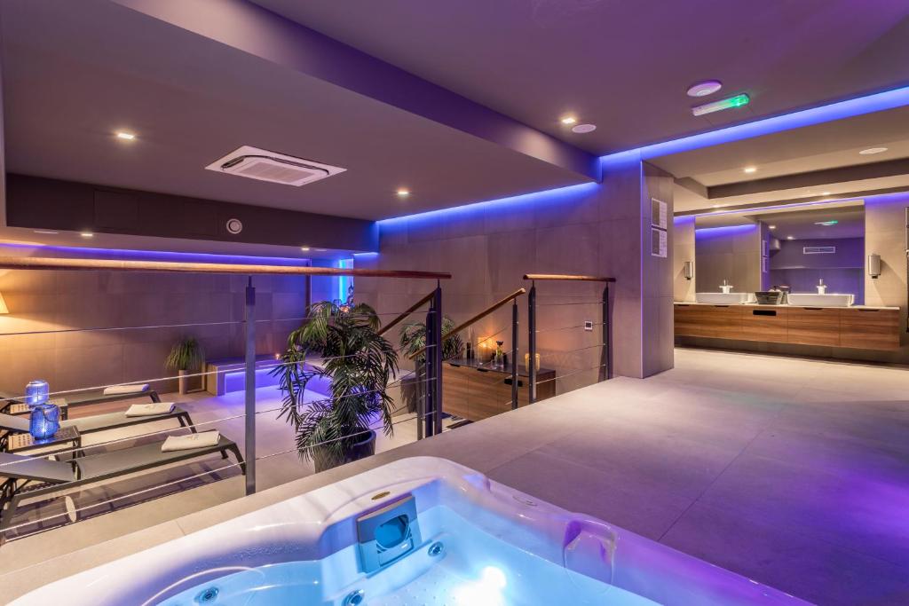 Cornaro Hotel - Resim 3