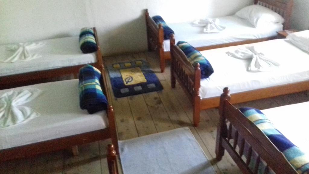 Postel nebo postele na pokoji v ubytování Guesthouse Dritan Tethorja