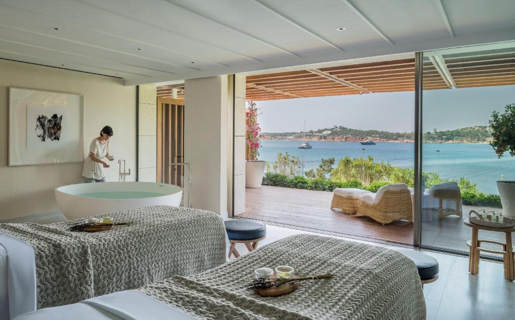 Four Seasons Astir Palace Hotel Athens - Resim 32