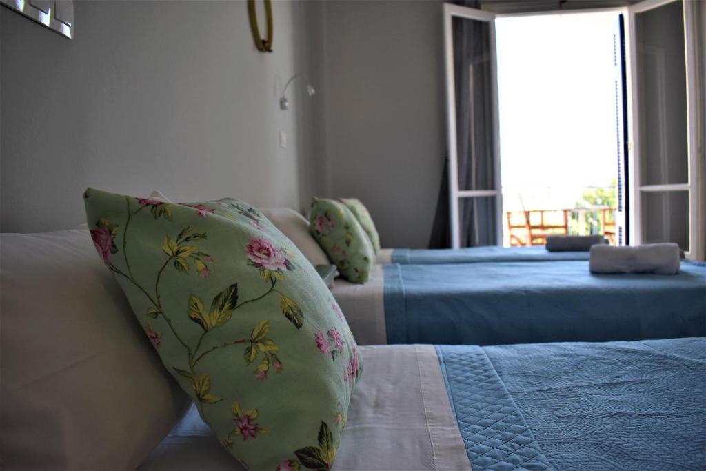 Aphrodite Art Hotel Aegina - Tripla Stanza