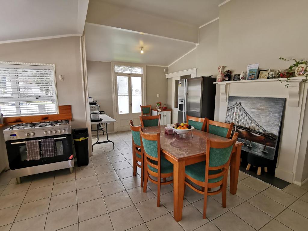 Regent Residential Villa - Resim 3