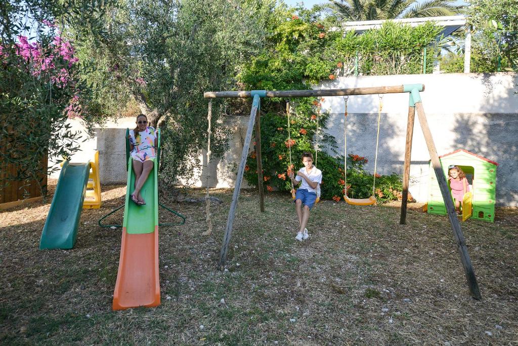 Herní místnost nebo prostor pro děti v ubytování Parco dei Limoni