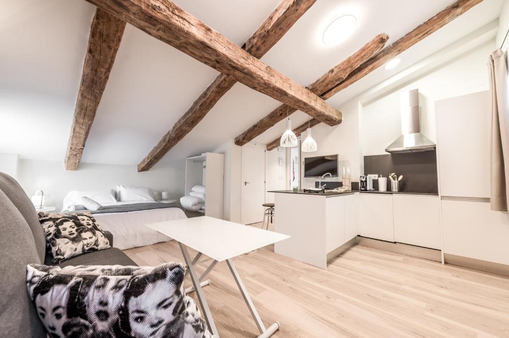 La Torre Boutique Apartamentos - 8