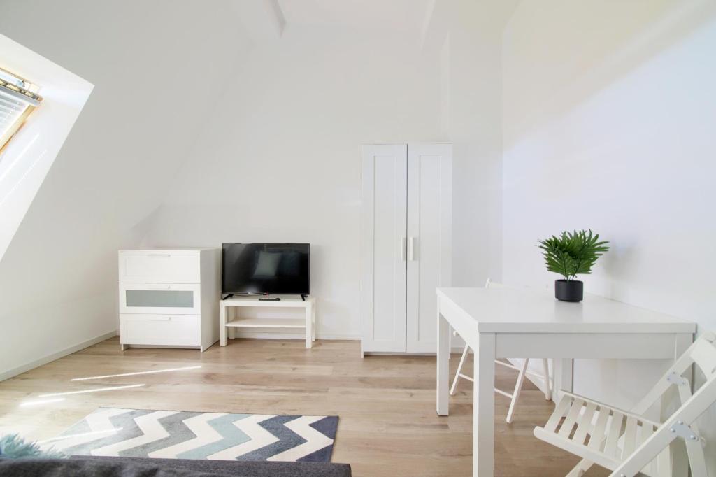 Apartments IN - Plater - Resim 15