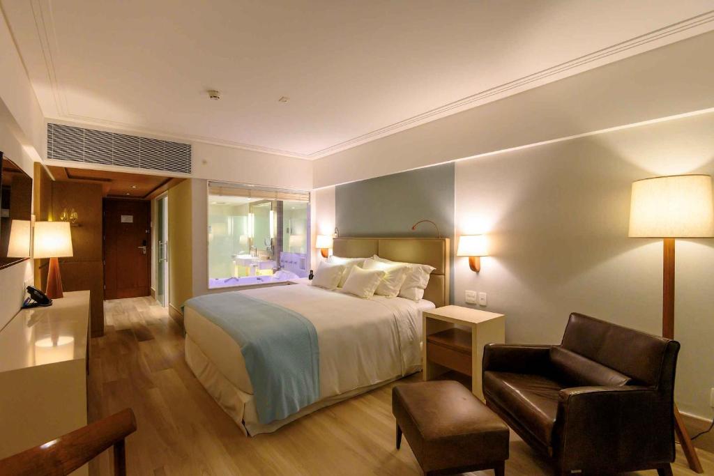  Vogal Luxury Beach Hotel & SPA