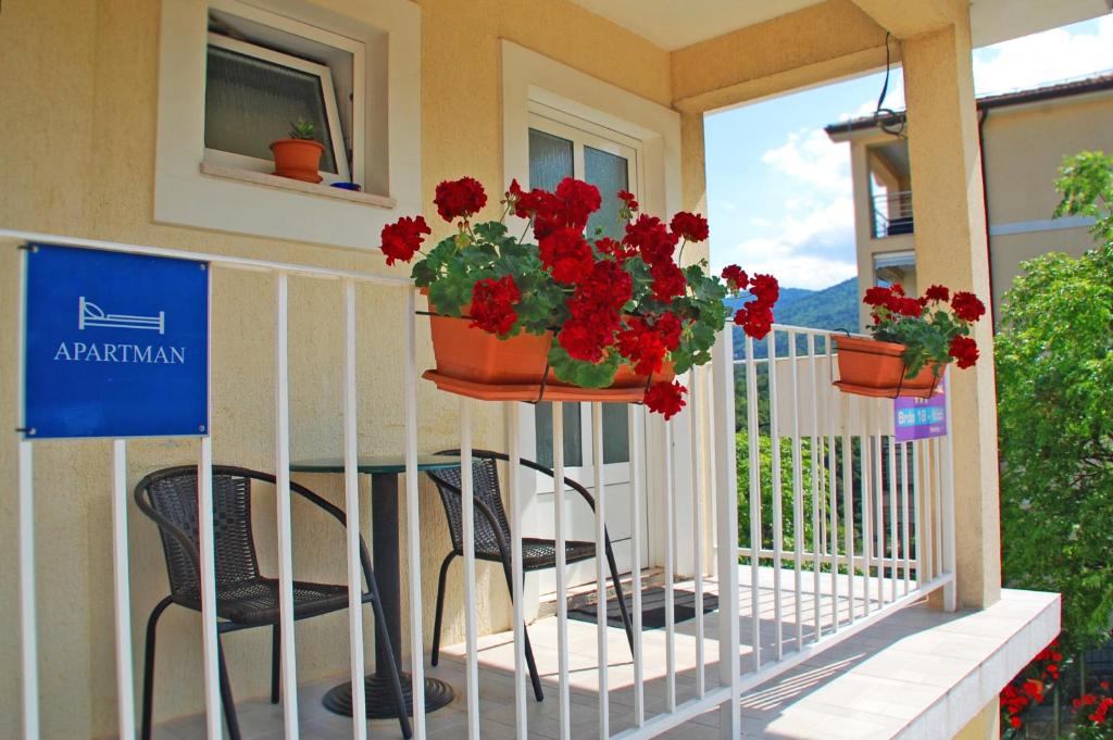 Balkón alebo terasa v ubytovaní Apartments Kolmanic, sea view, free privat parking