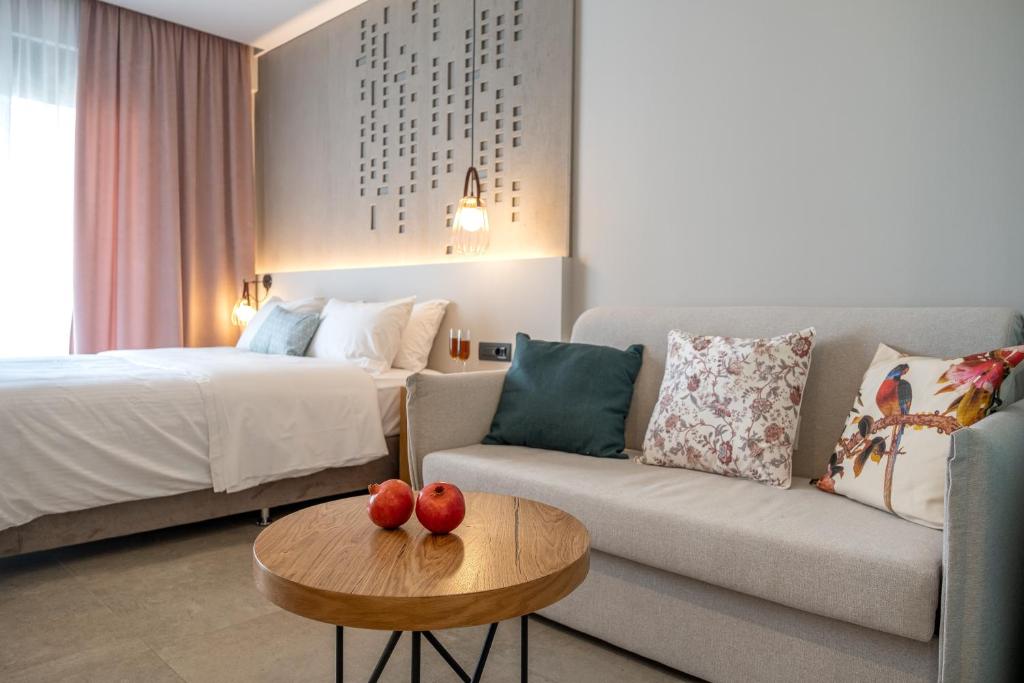 ELIXIA - Housity