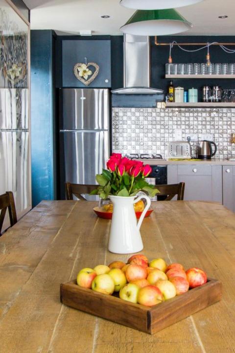Leeson Lane Boutique Townhouse - Six-Bedroom House