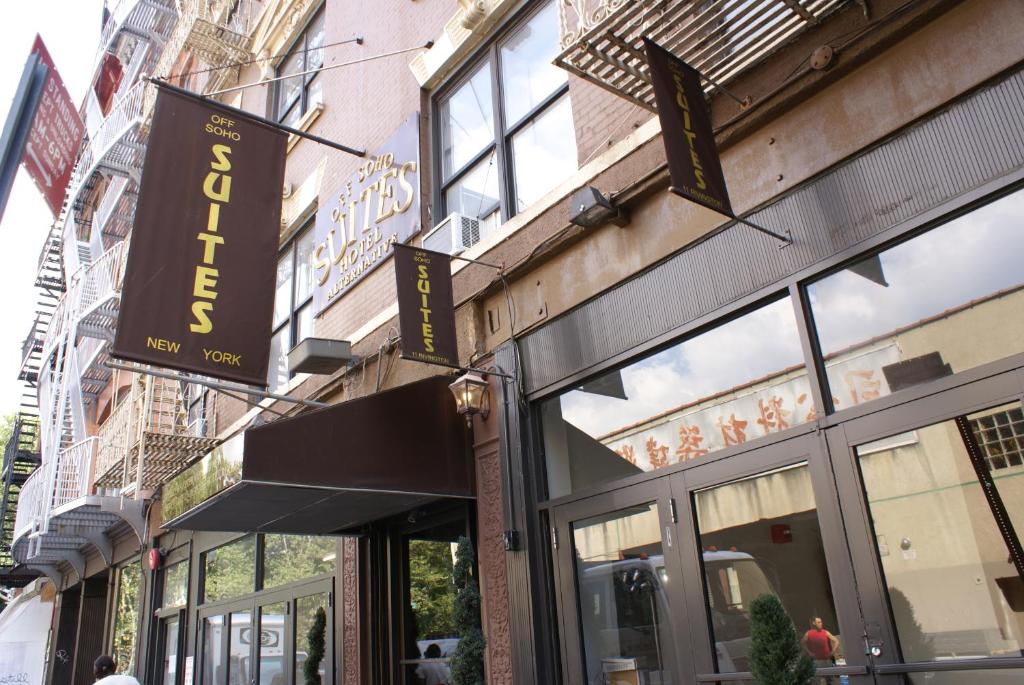 Ein Zertifikat, Auszeichnung, Logo oder anderes Dokument, das in der Unterkunft Off SoHo Suites Hotel ausgestellt ist