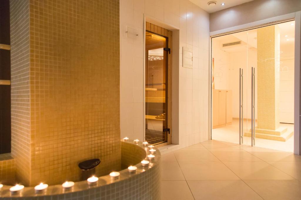 Koupelna v ubytování AHR Baja Hotel & Spa Cannigione