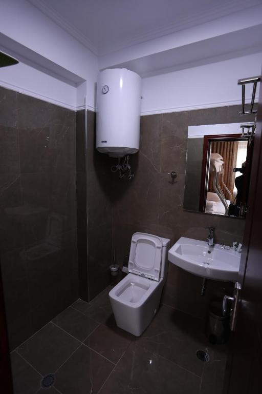 Koupelna v ubytování British Hotel Pogradec
