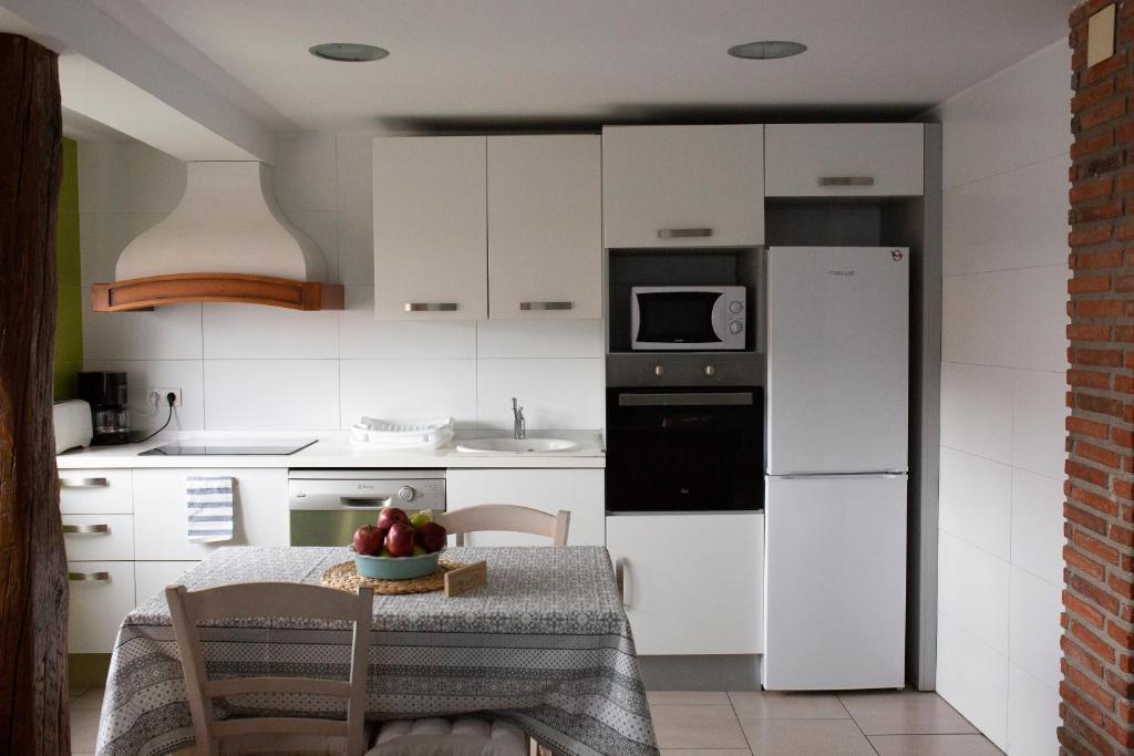 Aurrekoetxea 36 Vacation Rental, 2D - Housity