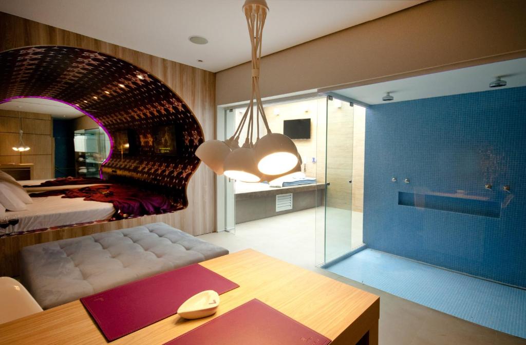  Lush Motel (Adult Only)
