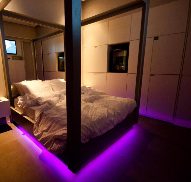  Lush Motel (Adult Only)