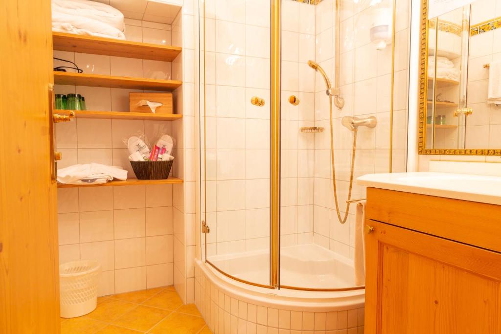 Koupelna v ubytování Hotel Försterhof lebe pur, genieße den Tag