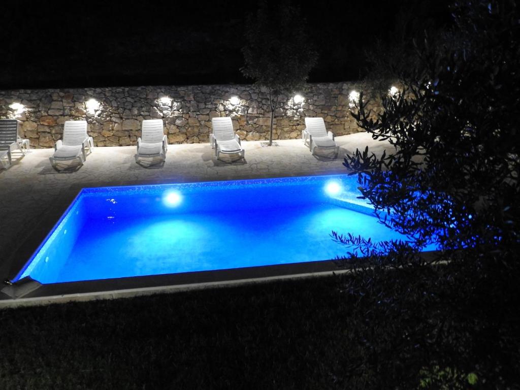 Bazén v ubytování Holiday home Kastela Village nebo v jeho okolí