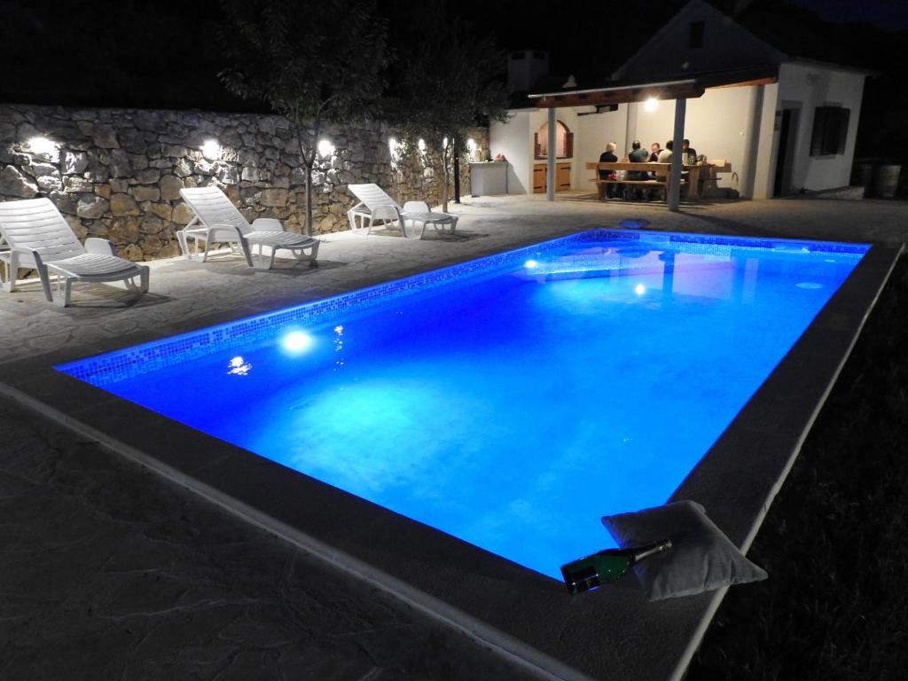 Bazén v ubytování Holiday home Kastela Village nebo v jeho okolí