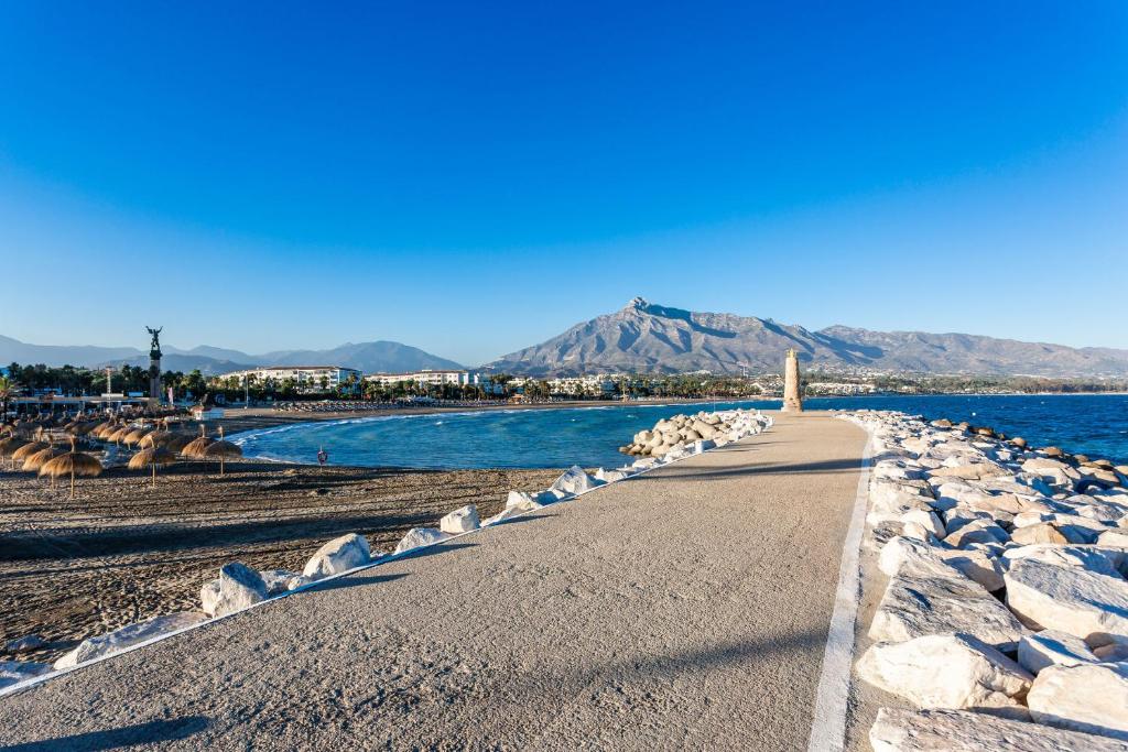 By RIVA - Contemporary 1 Bedroom Luxury Apt inside Puerto ...
