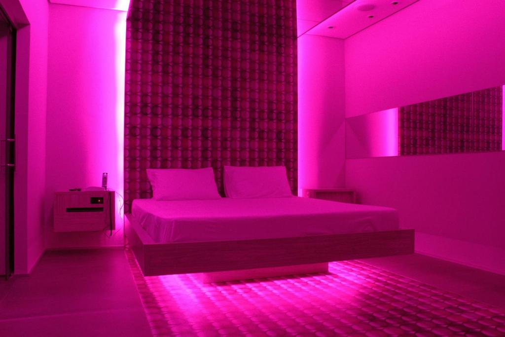  Lush Motel (Adult Only)