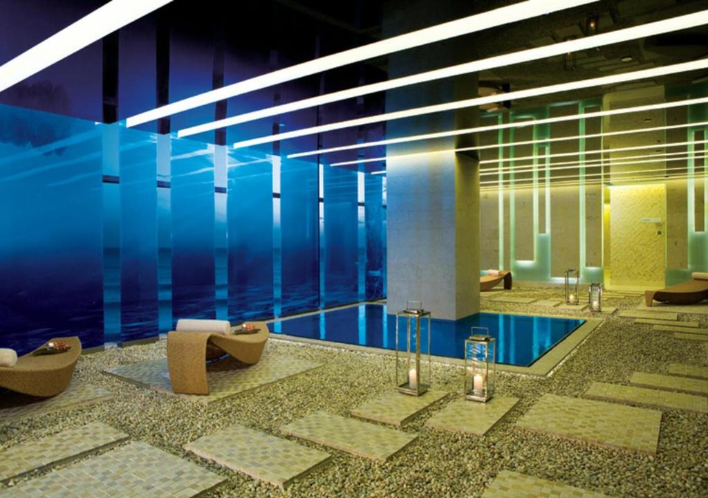Bazén v ubytování Secrets The Vine Cancun - All Inclusive Adults Only nebo v jeho okolí