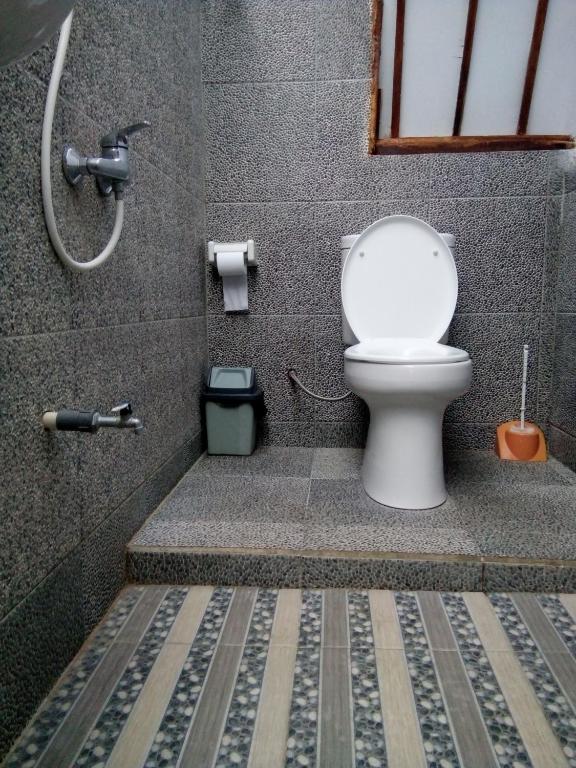 Koupelna v ubytování Mirna Homestay