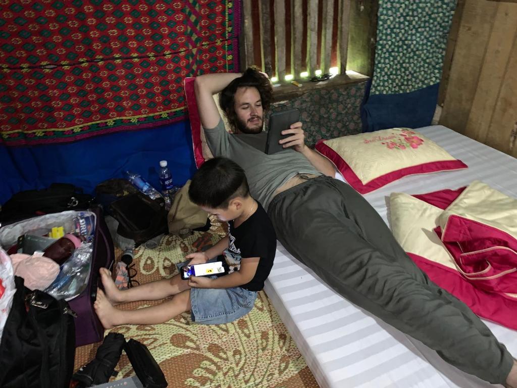 Hoàng Công Bản Giốc Homestay - 8