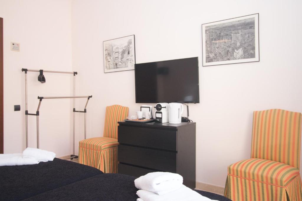 Bet Apartments - Canovas rooms, Valencia – Updated 2023 Prices
