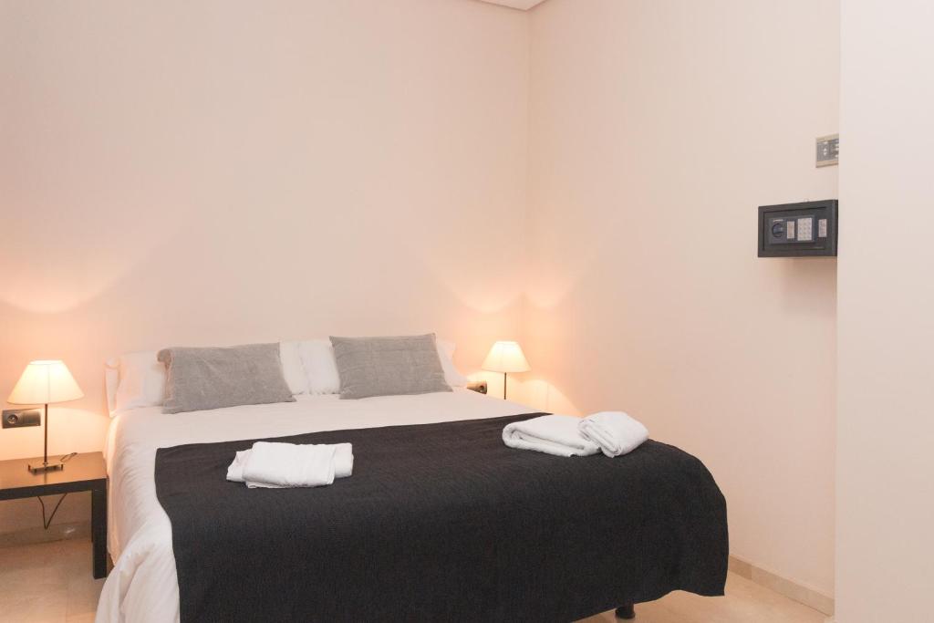 Bet Apartments - Canovas rooms, Valencia – Precios ...