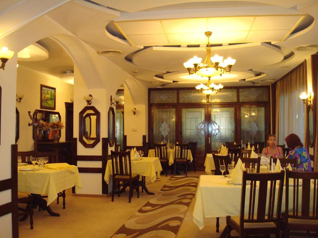 Restaurace v ubytování Hotel Ami