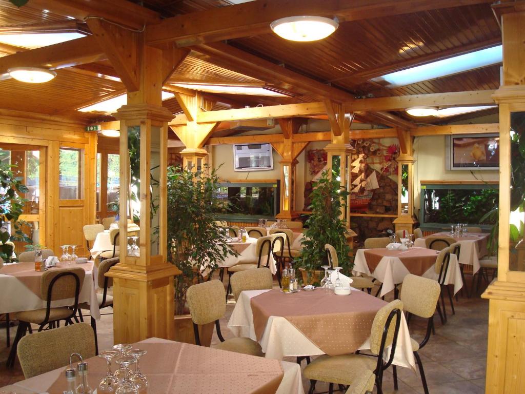 Restaurace v ubytování Hotel Ami