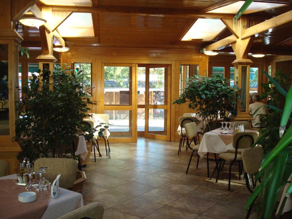Restaurace v ubytování Hotel Ami