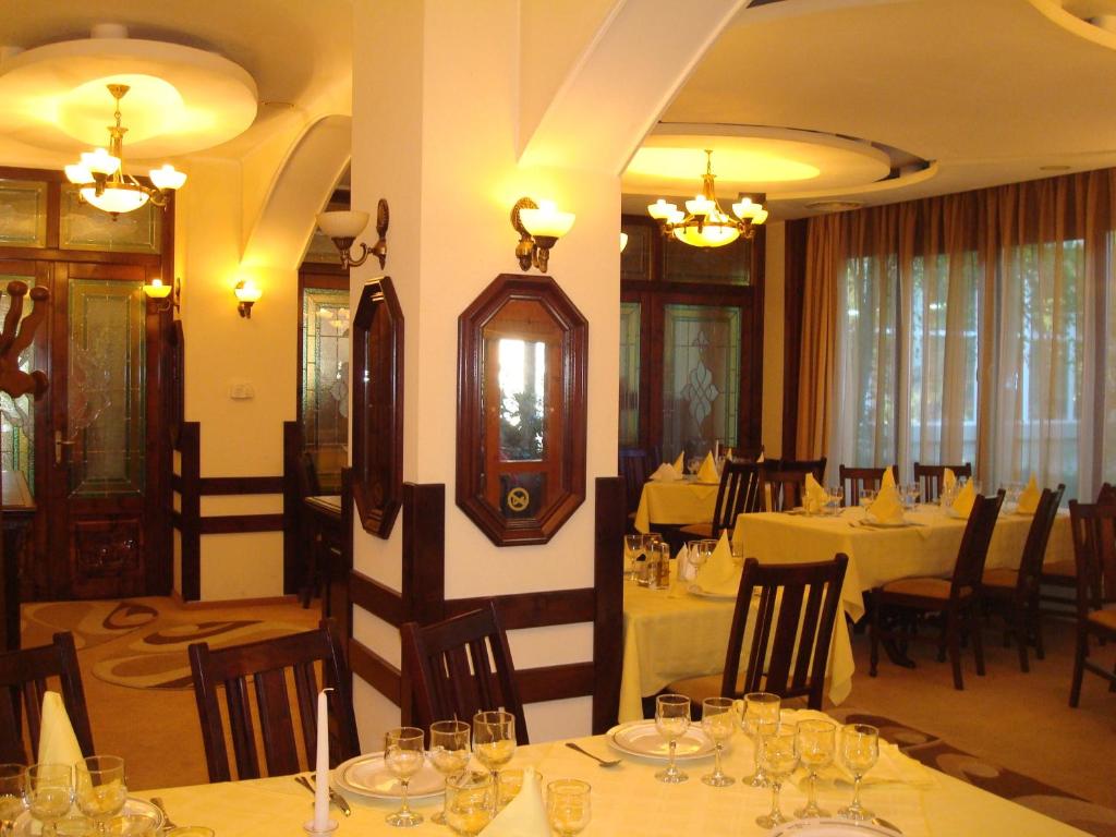 Restaurace v ubytování Hotel Ami