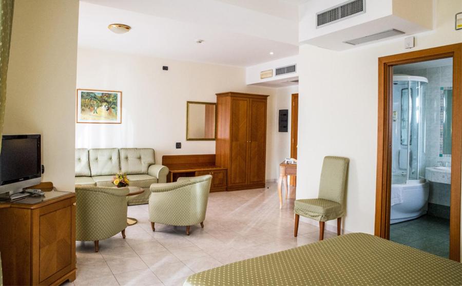 Grand Hotel Victoria - Suite Con Vistas Al Mar