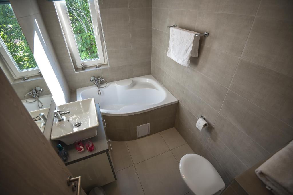 Kúpeľňa v ubytovaní Francesca Apartman