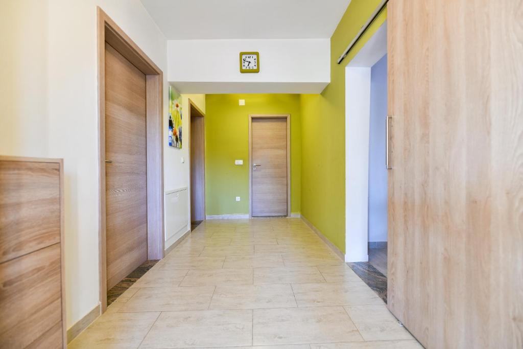 Zdjęcie z galerii obiektu Kuća za odmor Lukić w mieście Donje Raštane