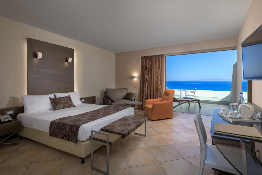 Olympic Palace Hotel - 