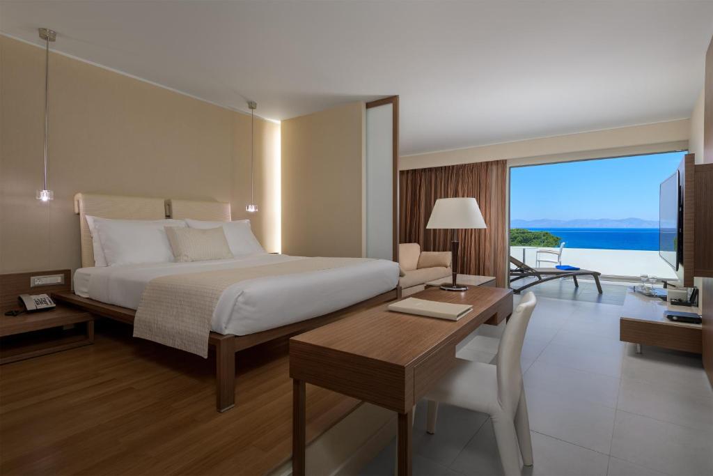 Olympic Palace Hotel - 