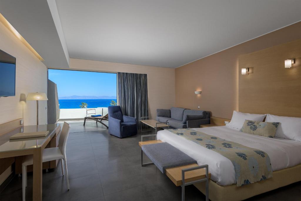 Olympic Palace Hotel - 