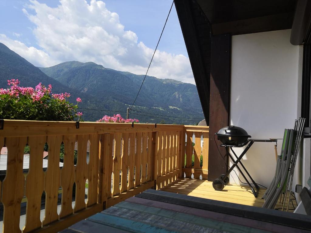 Splošen pogled na gorovje oz. razgled na gore, ki ga ponuja apartma