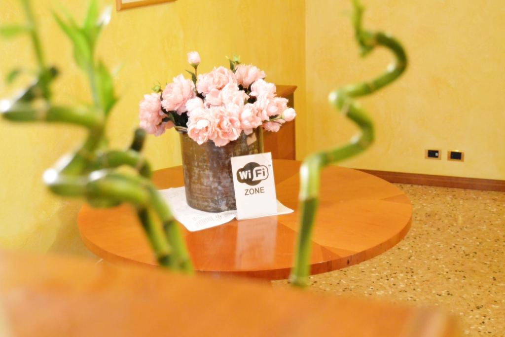 Fotografie z fotogalerie ubytování Hotel Cima v destinaci Conegliano