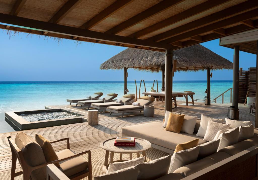 Vakkaru Maldives - Luxury Private Island Resort - View 20