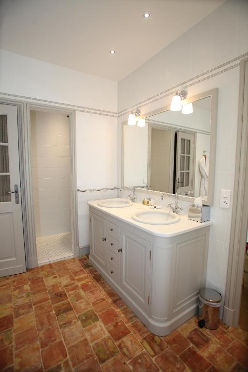 Le Clos de Grâce - Junior Suite With Garden Access