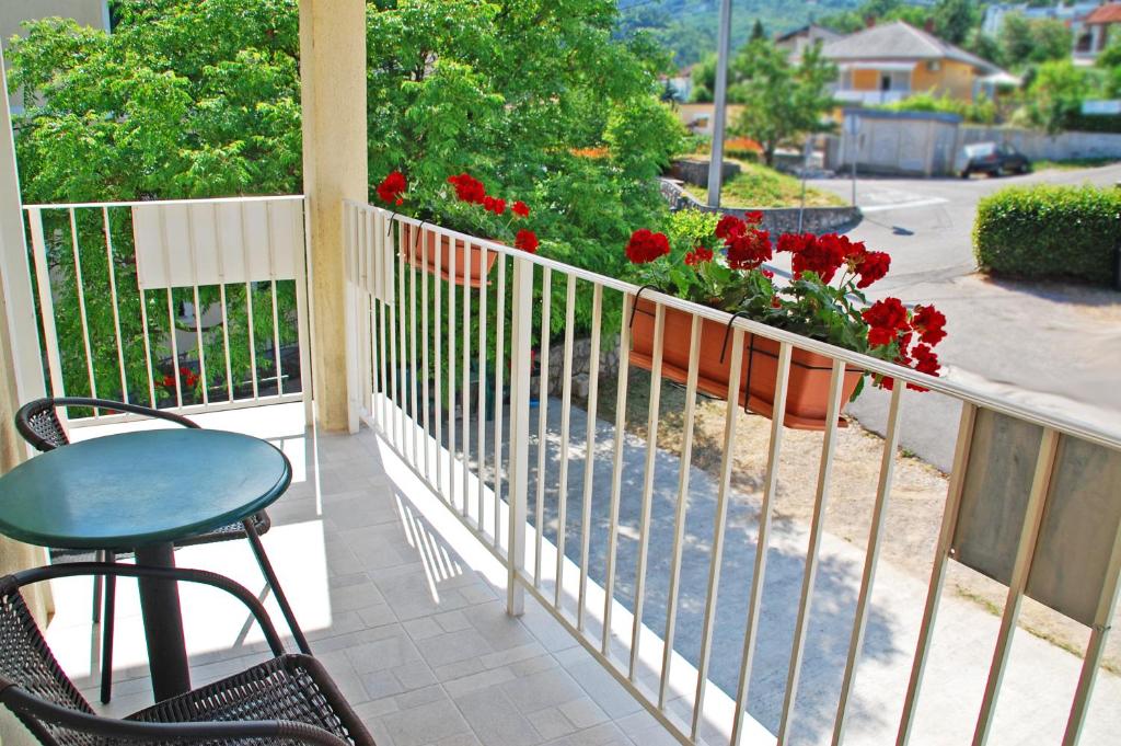 Balkón alebo terasa v ubytovaní Apartments Kolmanic, sea view, free privat parking
