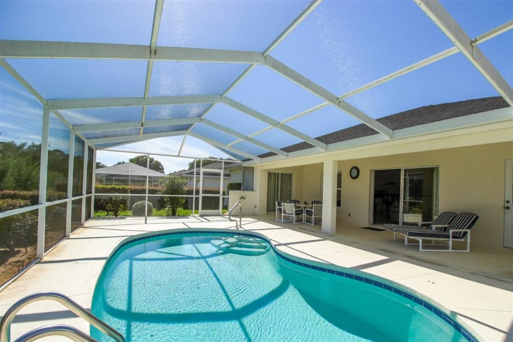 Pool home close to golf and Nature - Comfort - 4 bedroom - Housity