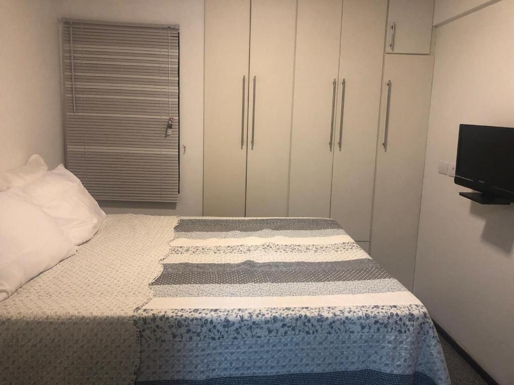  Apartamento quarto e sala próximo ao mar