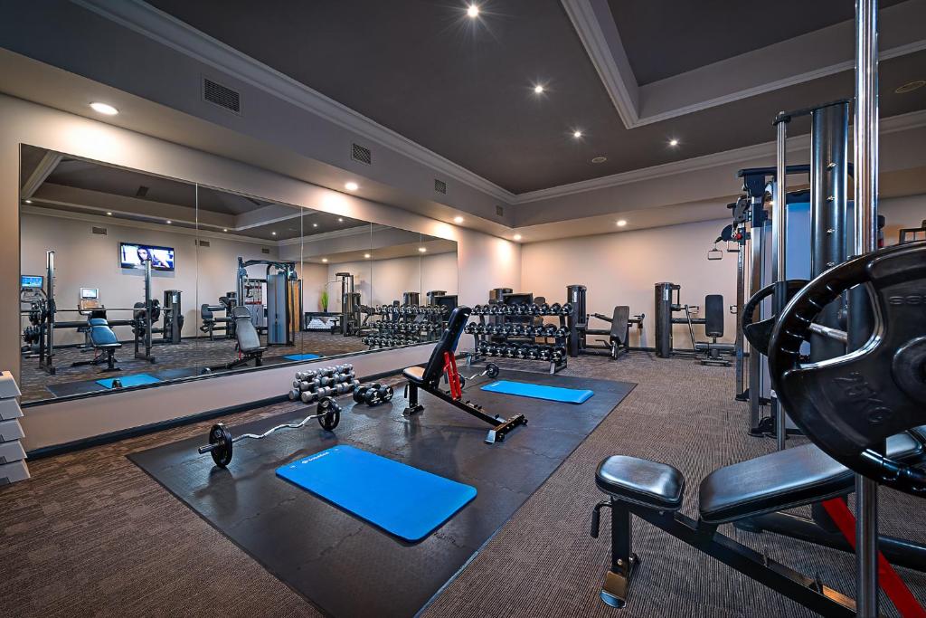Fitness centrum a/nebo fitness zařízení v ubytování Kilmurry Lodge Hotel